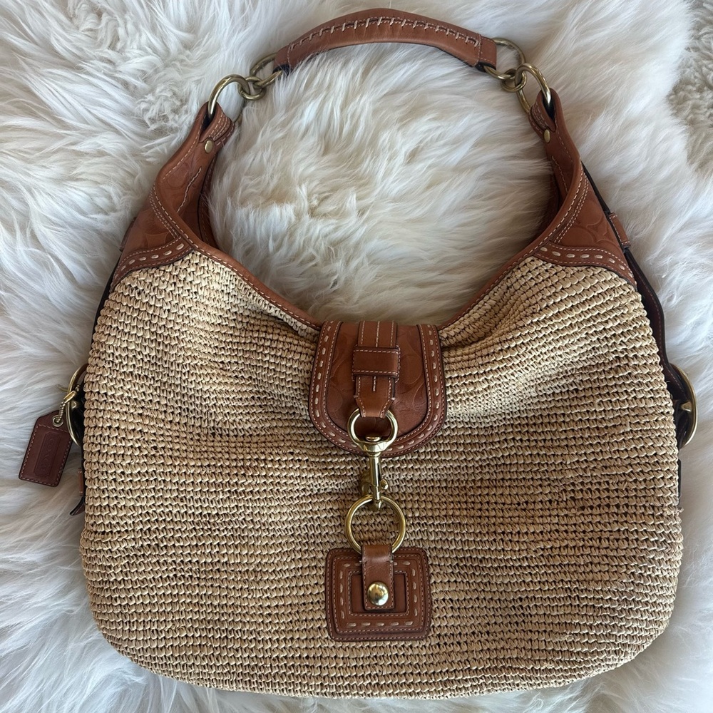 ✨🤩COACH “rare” Bleecker Millie XL Straw Hobo Bag✨